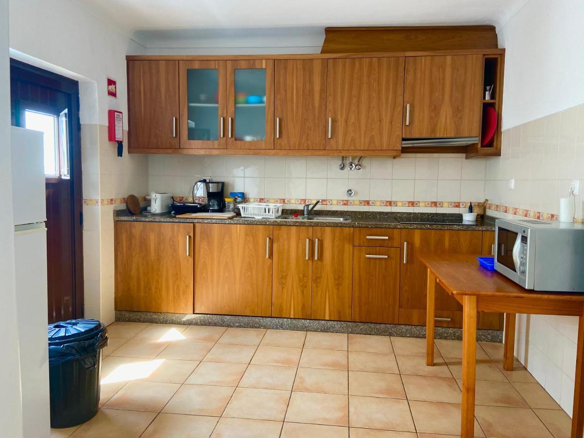 Pirata Hostel Milfontes Віла-Нова-де-Мілфонтеш Екстер'єр фото