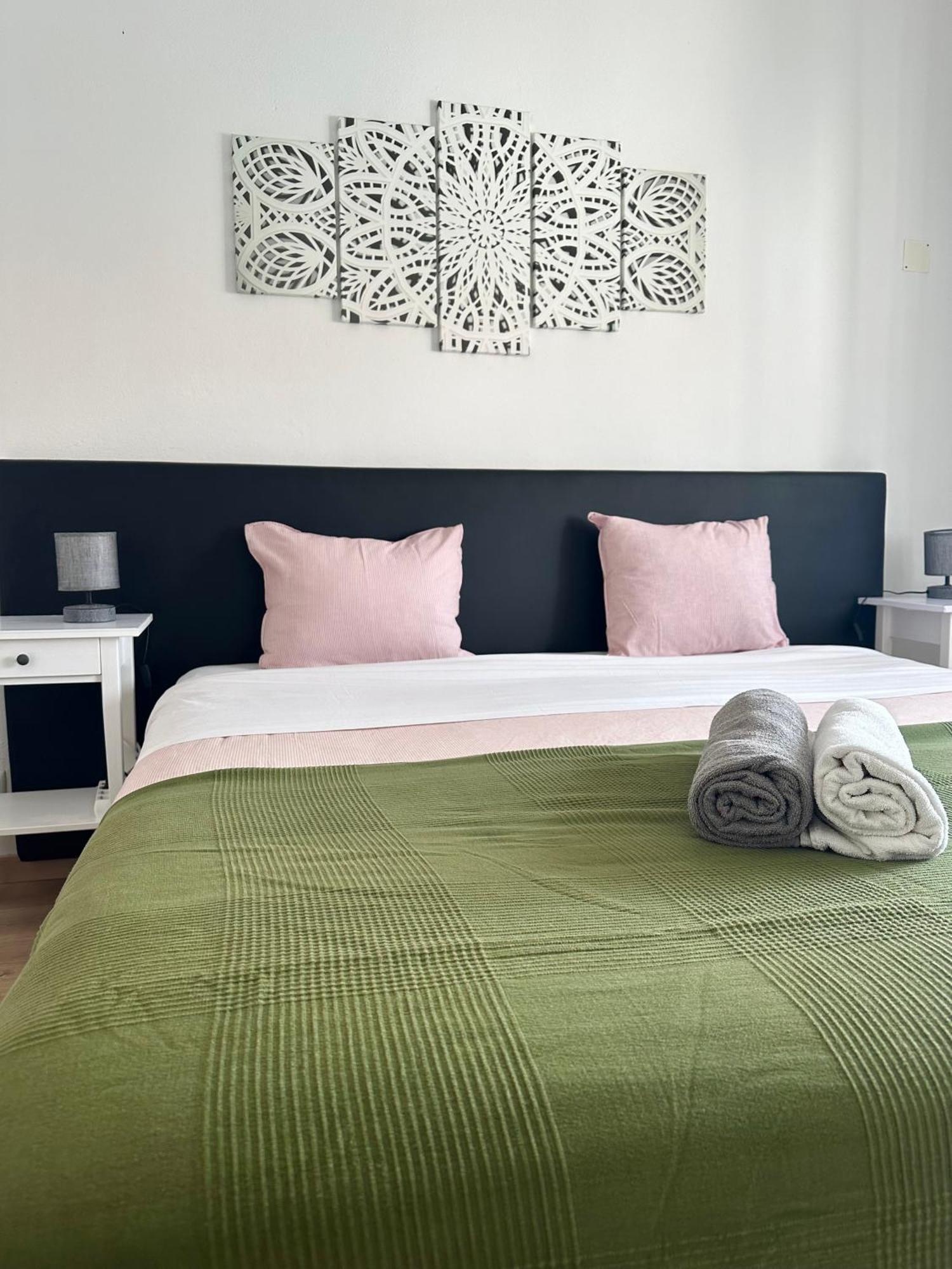 Pirata Hostel Milfontes Віла-Нова-де-Мілфонтеш Екстер'єр фото